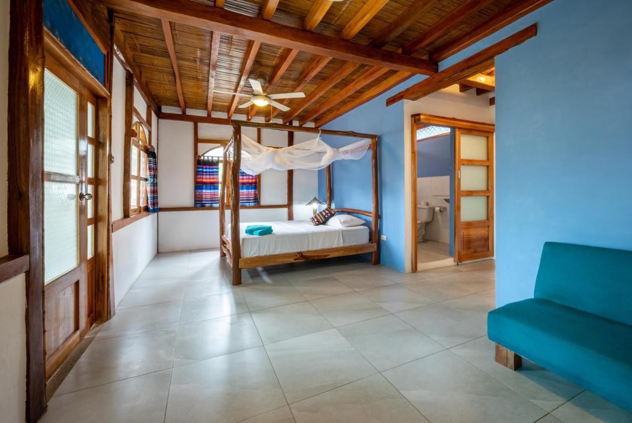 Casa Del Sol Hostel Montañita Екстериор снимка