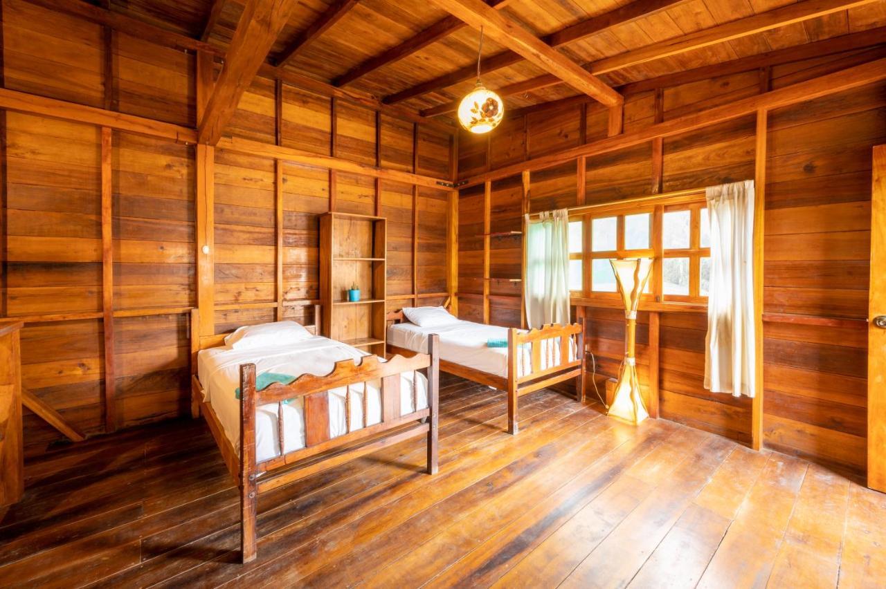 Casa Del Sol Hostel Montañita Екстериор снимка