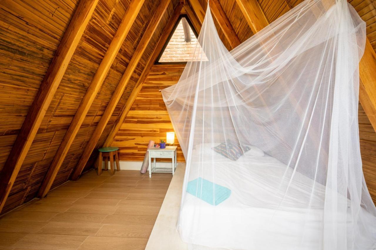 Casa Del Sol Hostel Montañita Екстериор снимка