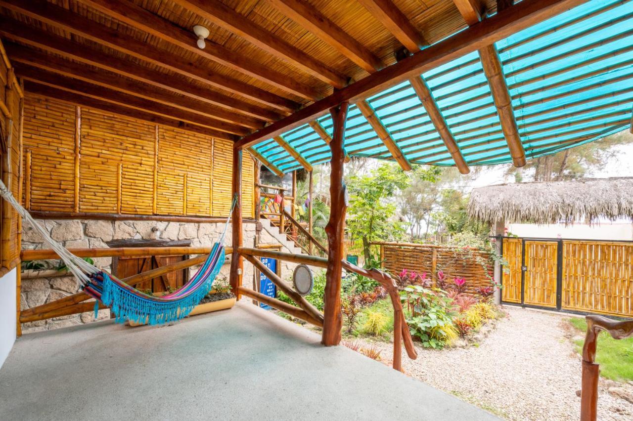 Casa Del Sol Hostel Montañita Екстериор снимка