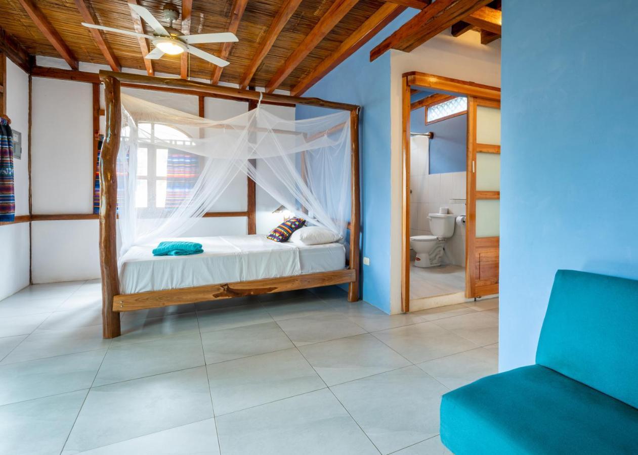 Casa Del Sol Hostel Montañita Екстериор снимка