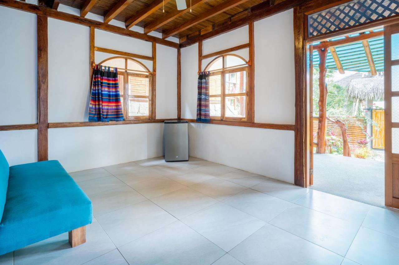 Casa Del Sol Hostel Montañita Екстериор снимка