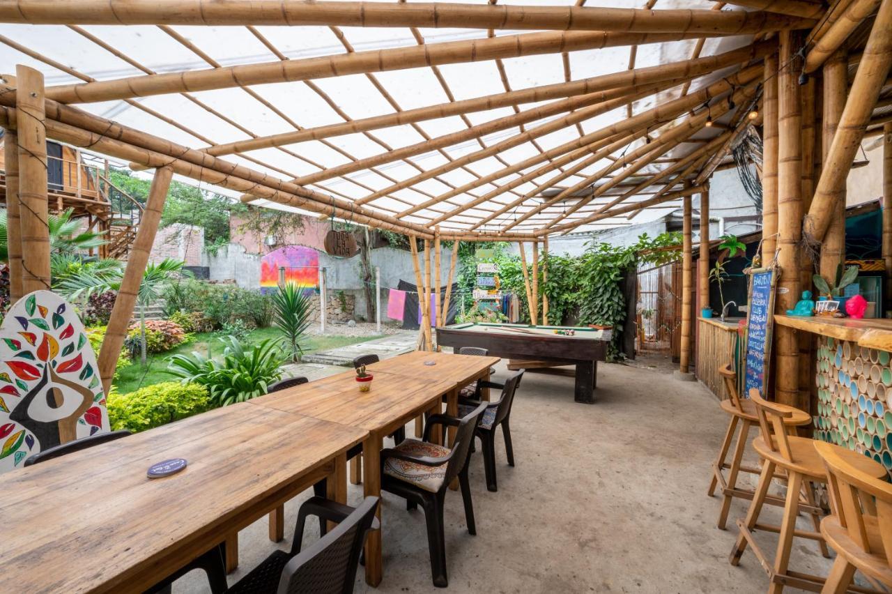 Casa Del Sol Hostel Montañita Екстериор снимка