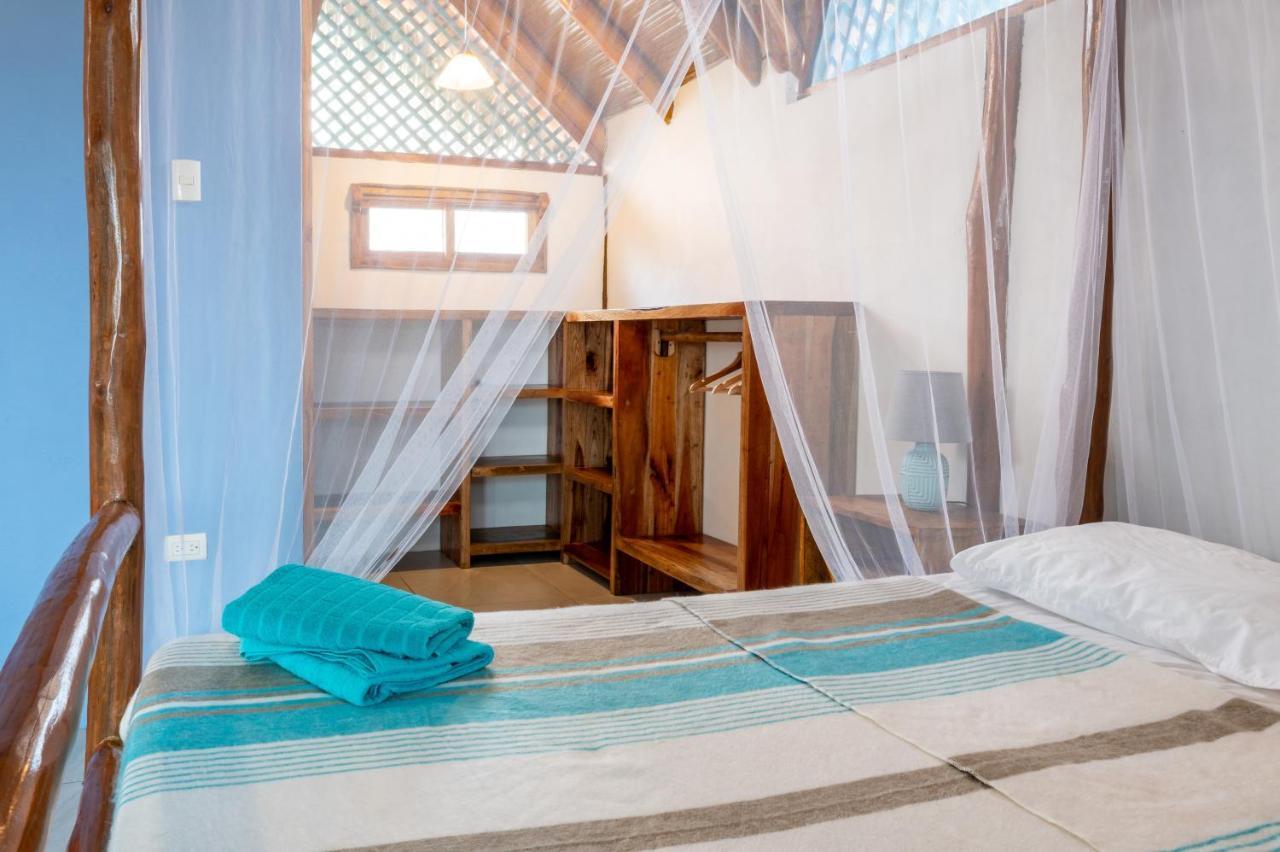 Casa Del Sol Hostel Montañita Екстериор снимка