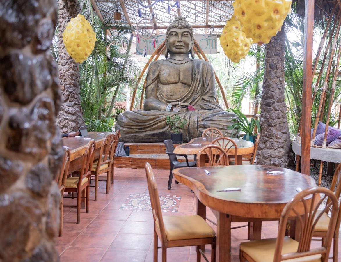 Casa Del Sol Hostel Montañita Екстериор снимка