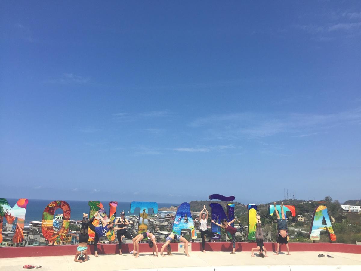 Casa Del Sol Hostel Montañita Екстериор снимка