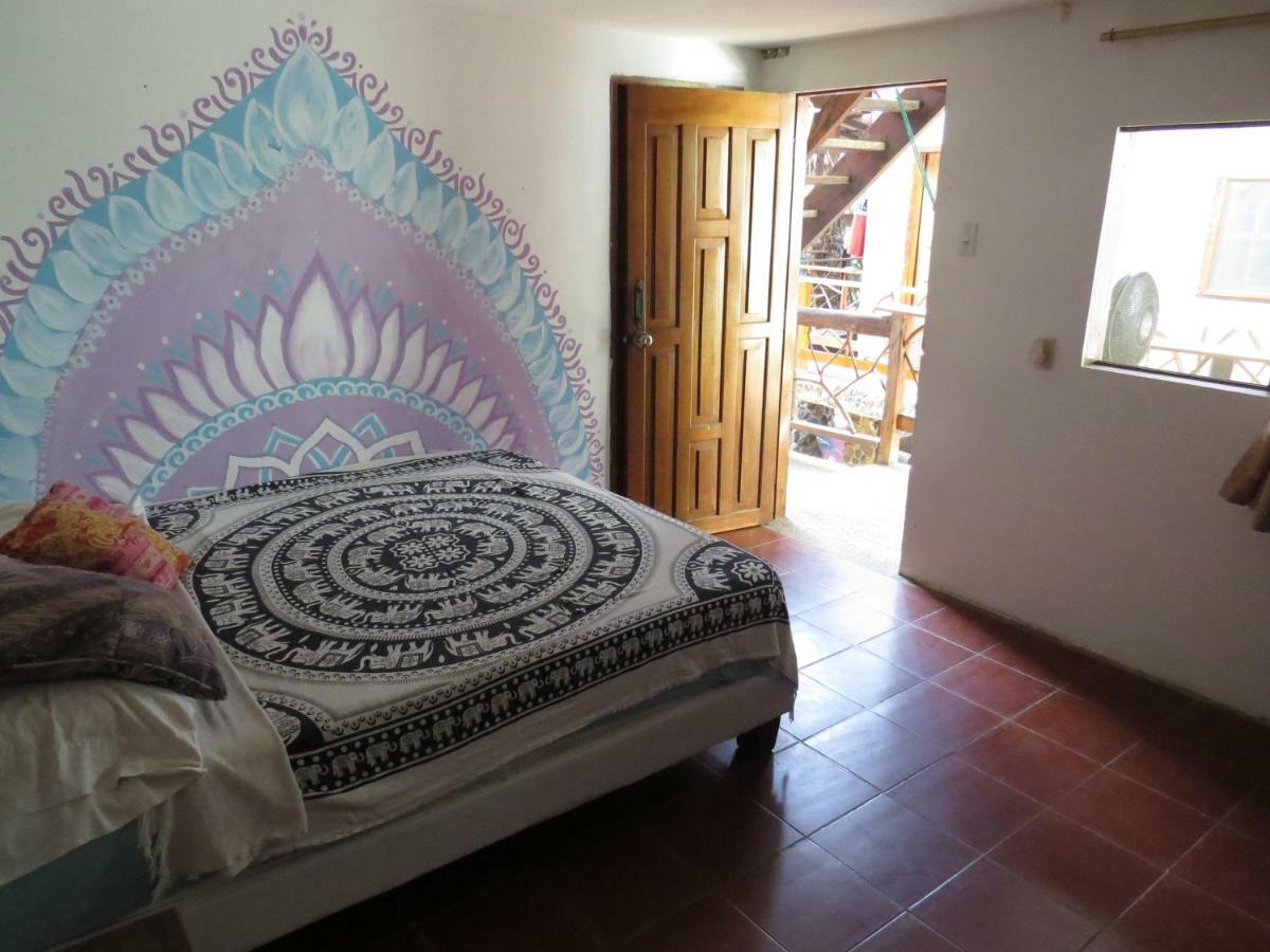 Casa Del Sol Hostel Montañita Екстериор снимка